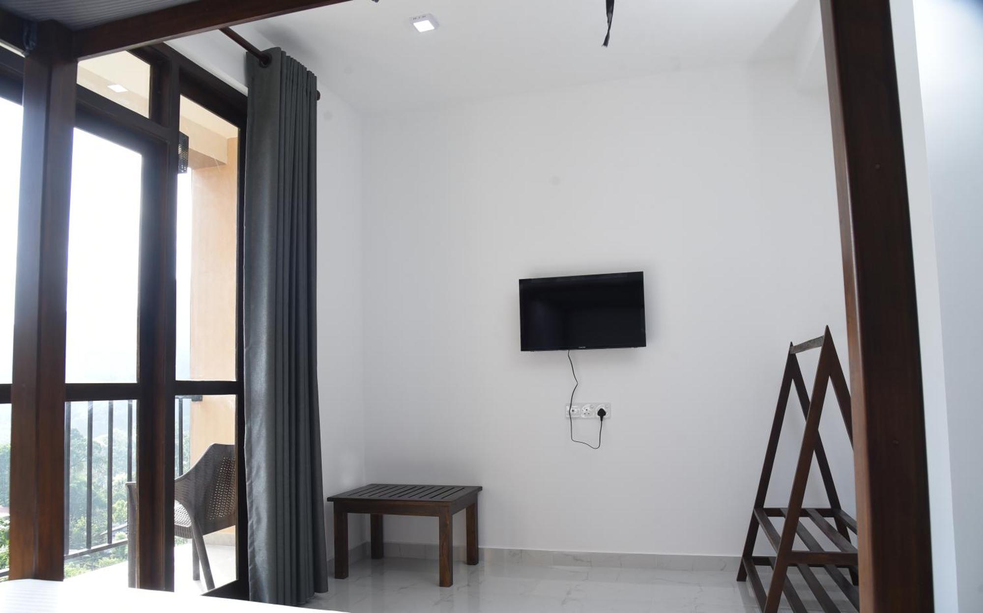 Ever Breeze Ella Hotel Экстерьер фото