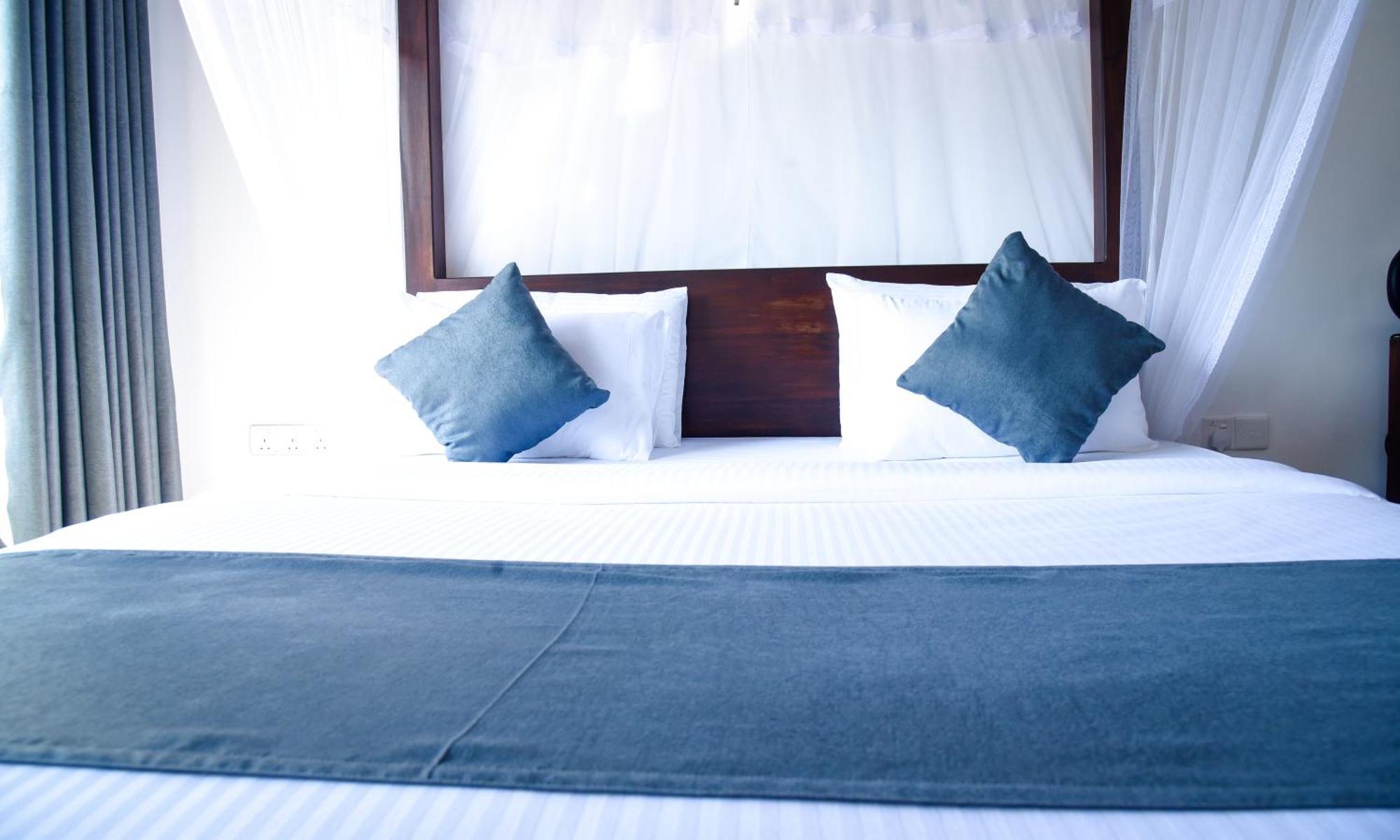 Ever Breeze Ella Hotel Экстерьер фото