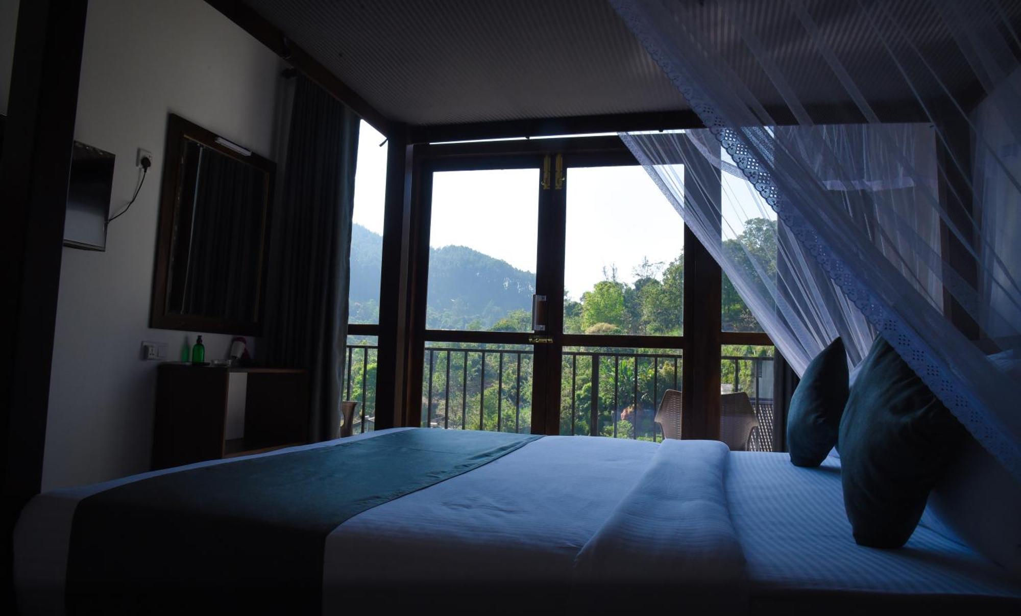Ever Breeze Ella Hotel Экстерьер фото